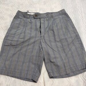 Cutter &  Buck Plaid Men’s Shorts size 38